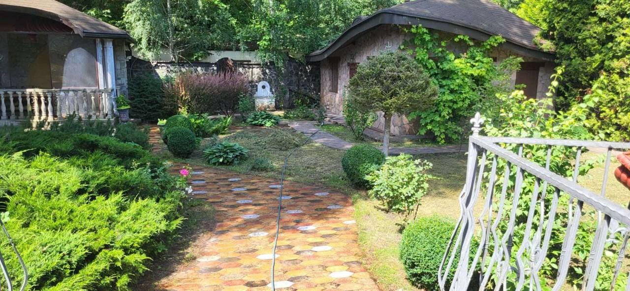 250а-17 для відпочинку подобово з басейном #5