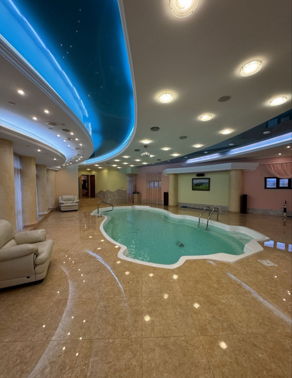 661 Будинок подобово з теплим басейном #1