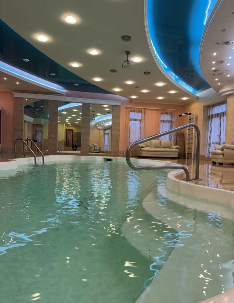 661 Будинок подобово з теплим басейном #14